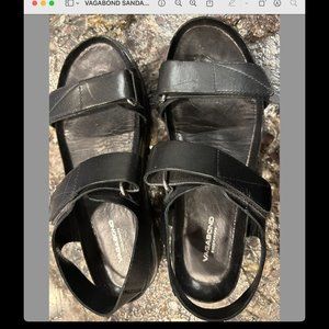 Black Italian leather platform sandals. Size 8
